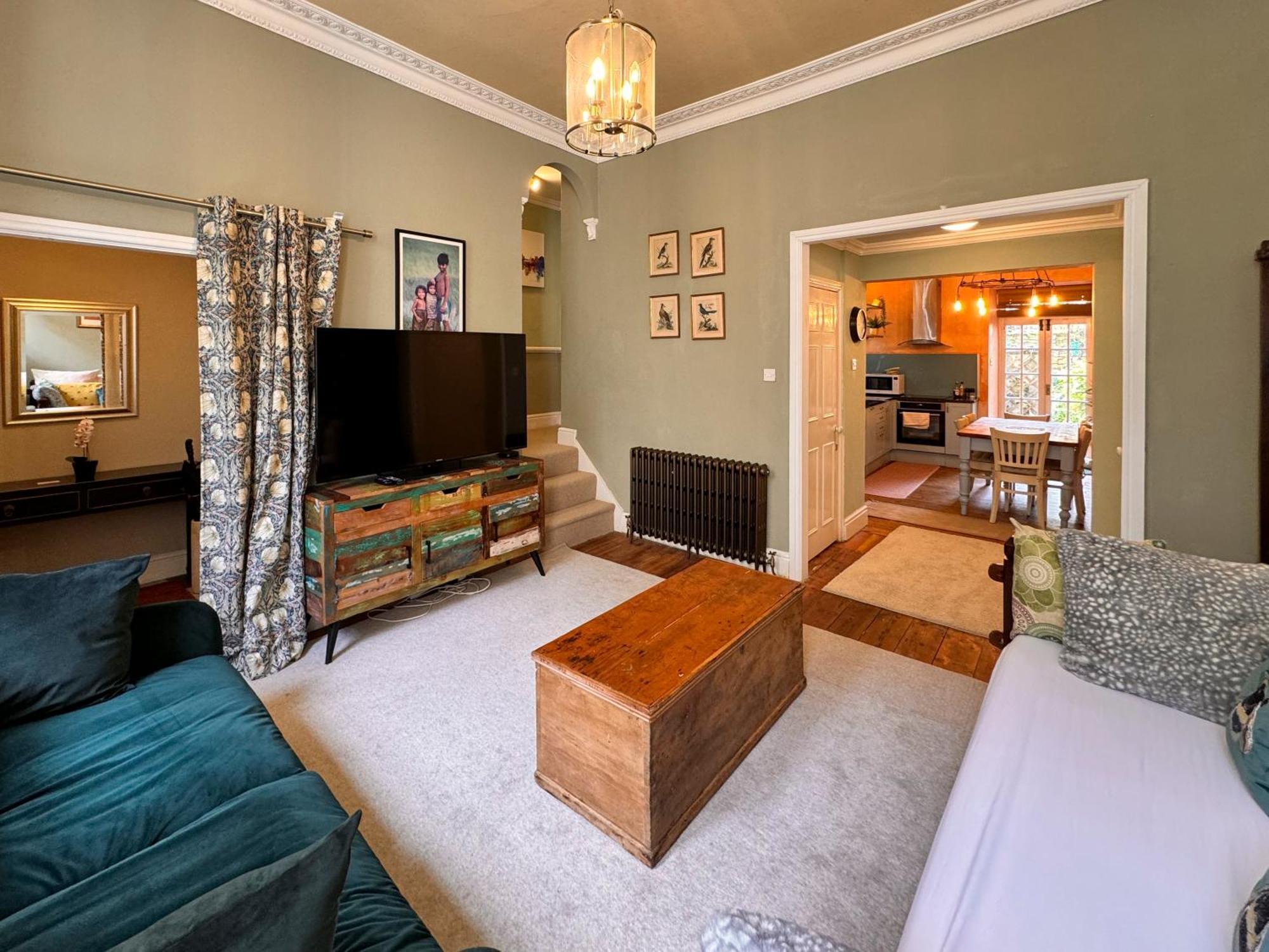 The Pickwick House 2 Bedroom Free Parking Bath Exterior foto